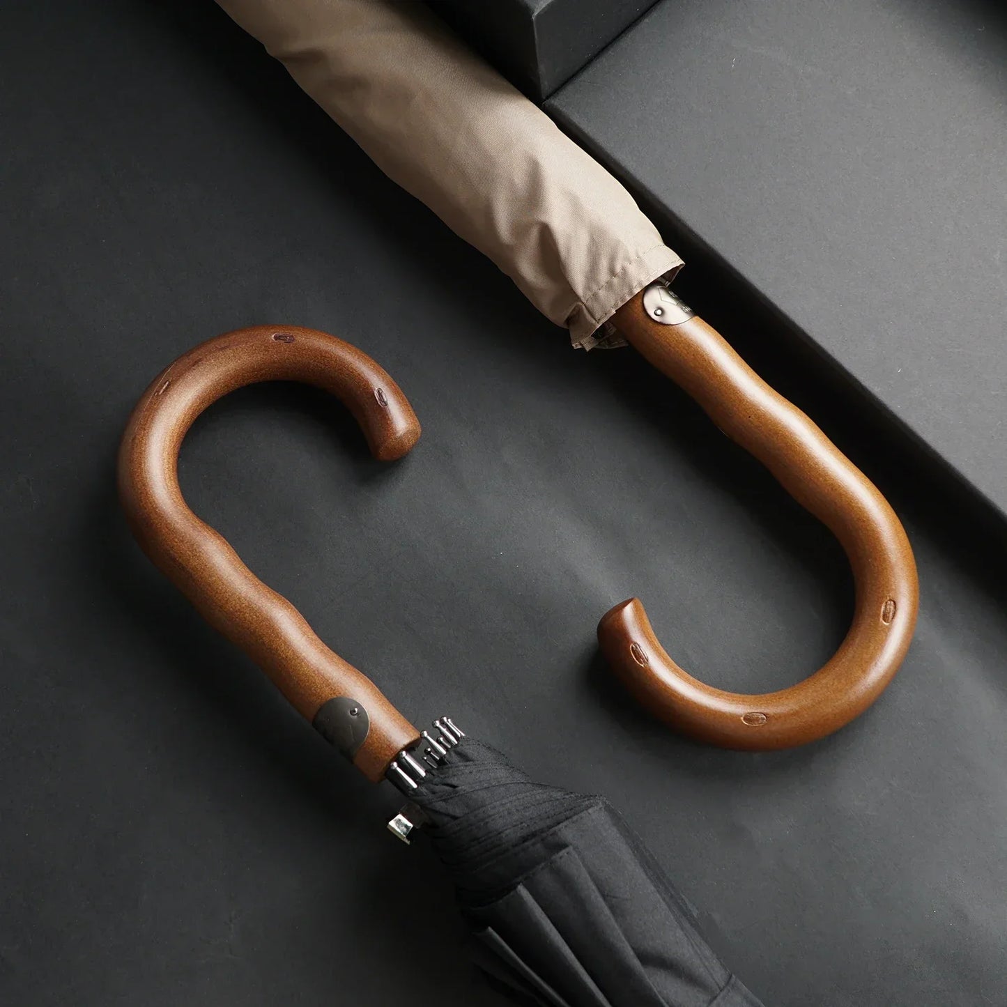 Parachase1123 - Parapluie anglais, long manche, robuste, semi-automatique.